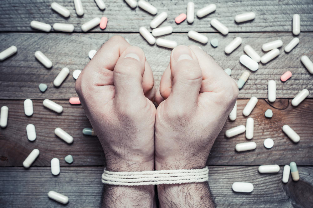 התמכרות לסמים והדרך החוצה ממנה התמכרות לסמים והדרך החוצה ממנה